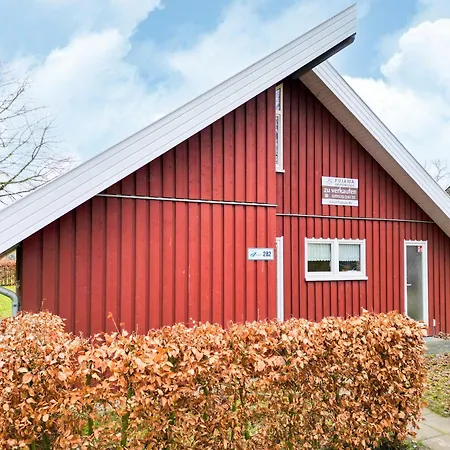 Skandinavisches In Mirow Feriehus *